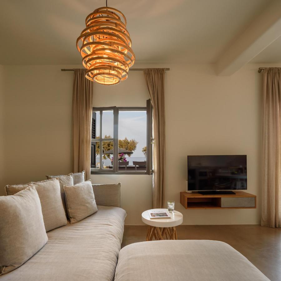 Вилла Beltramo Santorini 2 Bedroom Private Pool Foinikia (Santorini)