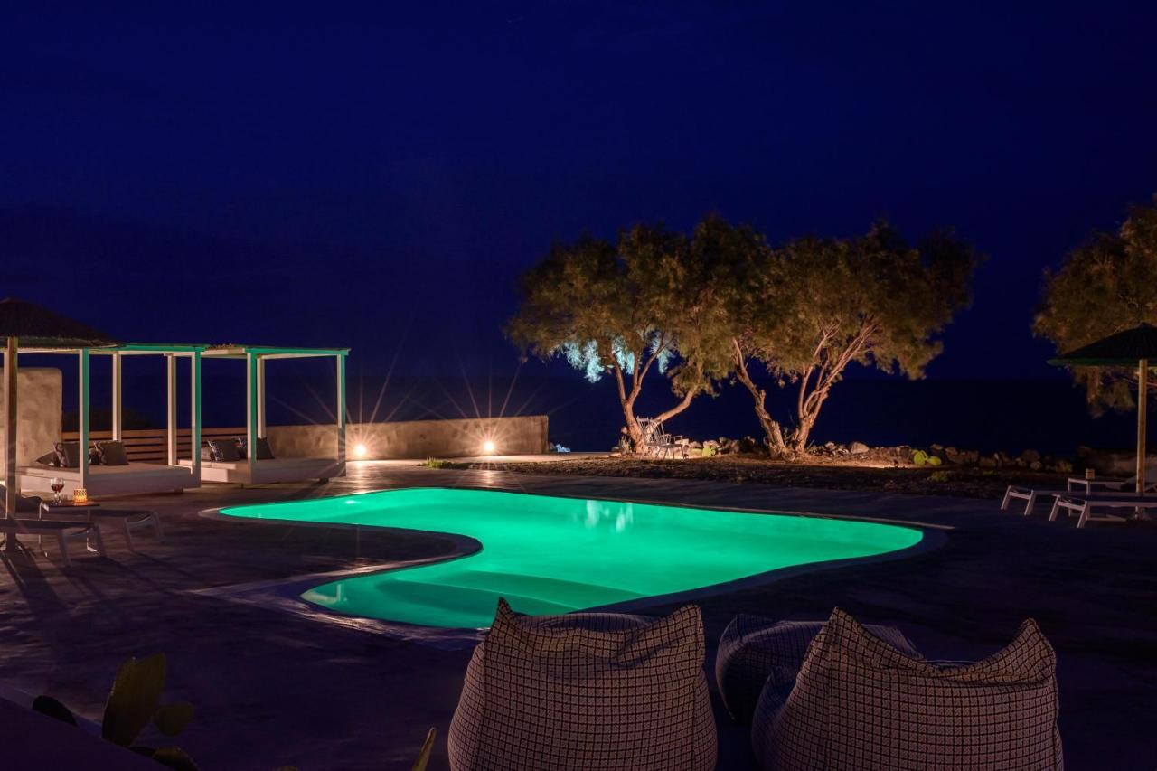 Beltramo Santorini 2 Bedroom Private Pool * Foinikia (Santorini)