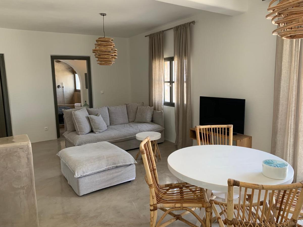 Вилла Beltramo Santorini 2 Bedroom Private Pool *